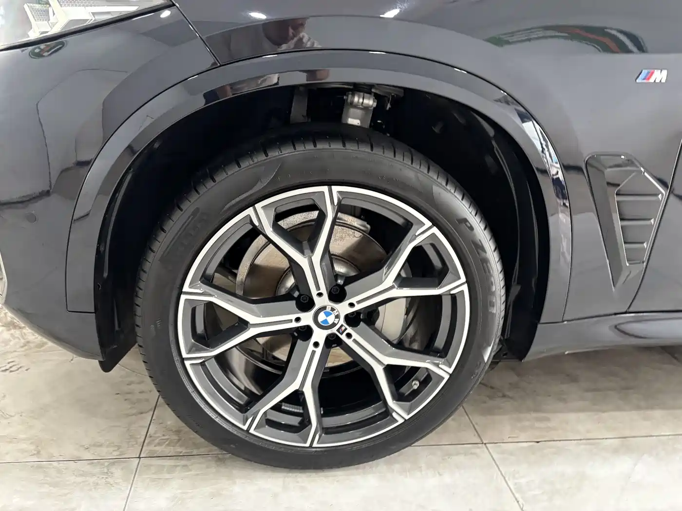BMW X5 2026 xDrive 30Li Luxury M Sport Night Edition Package фото 32