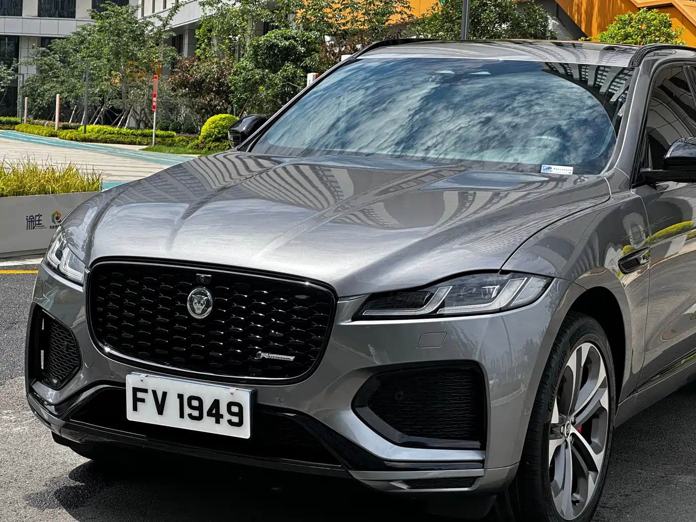 Jaguar F-PACE 2024 P250 R-Dynamic HSE фото 14