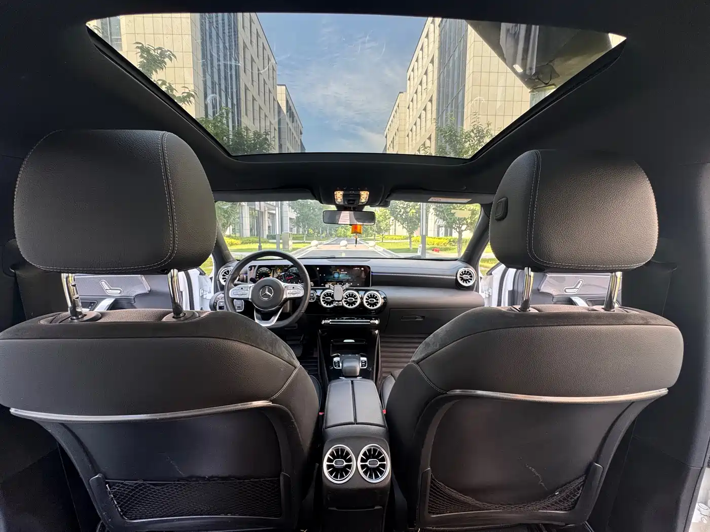 Mercedes-Benz A-Class 2019 A 200 L Sport Sedan фото 7