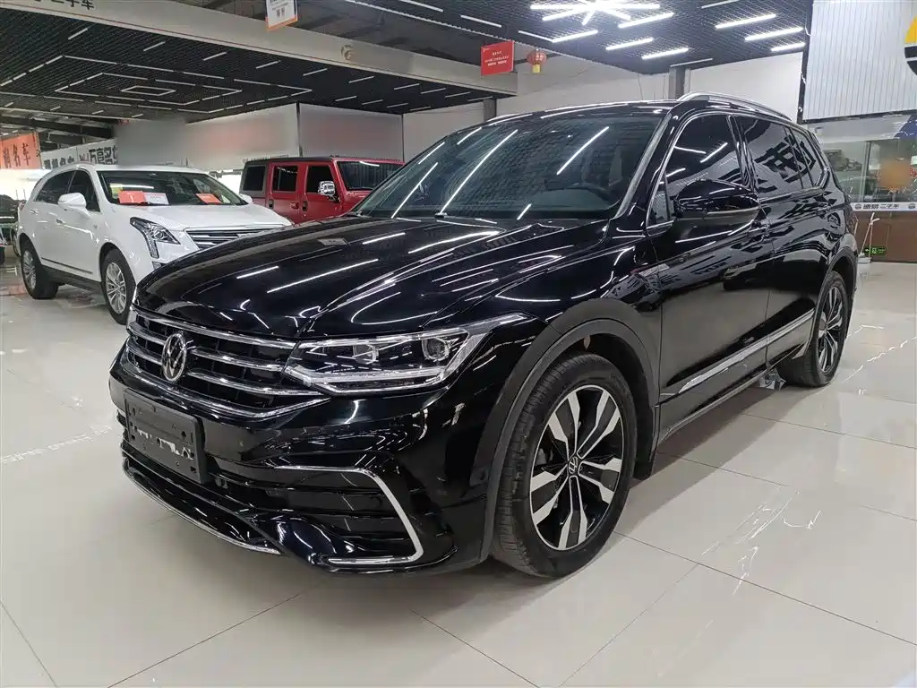 Volkswagen Tiguan L 2022 330TSI Auto 2WD R-Line Premium Edition фото 2