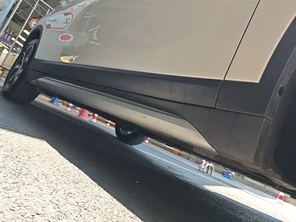 BMW X1 2019 sDrive18Li Premium Model фото 21