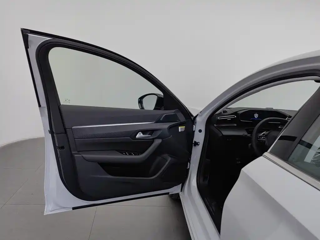 Peugeot 508 2026 2025 508L 400THP Dynamic Flagship