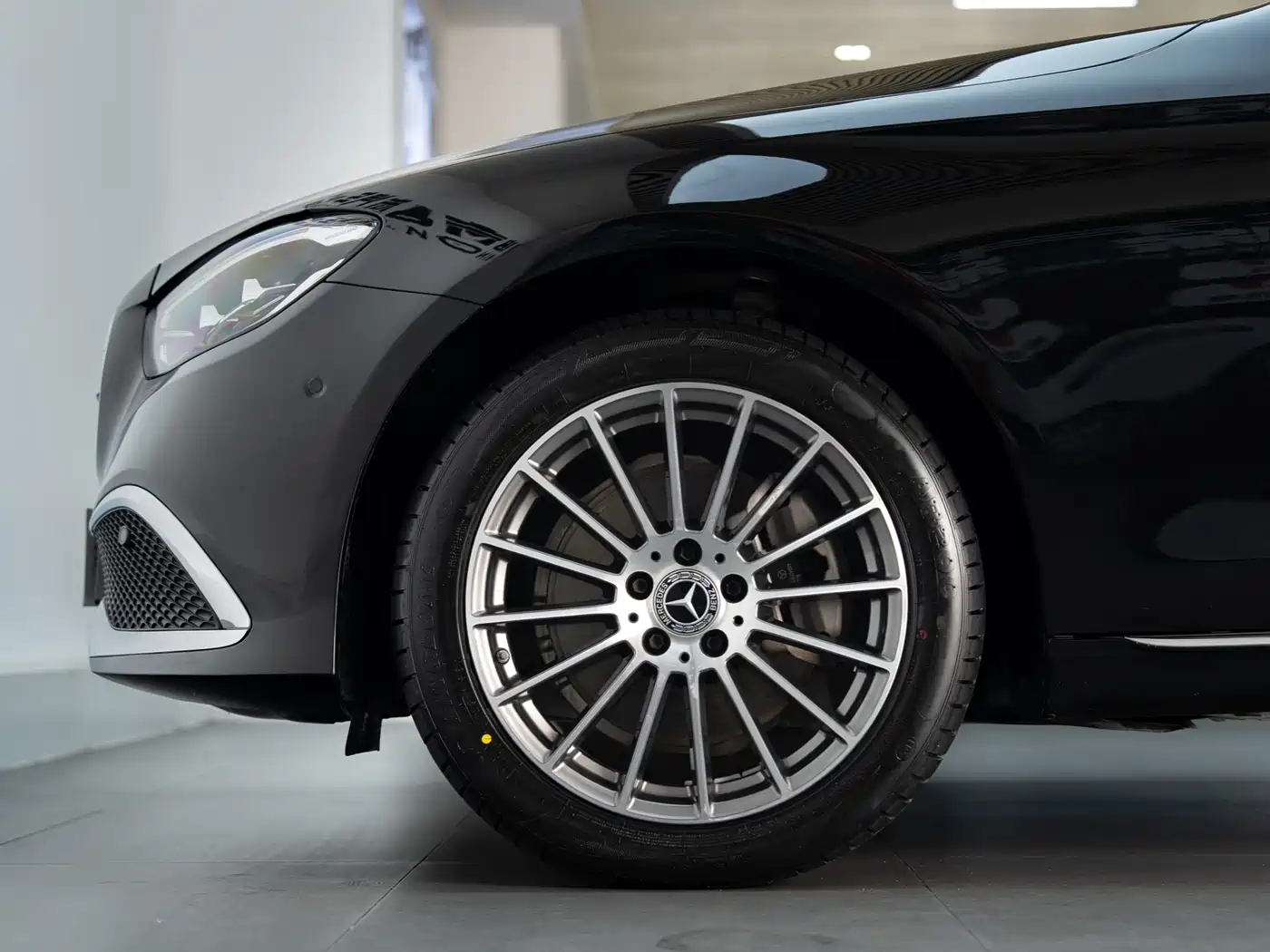 Mercedes-Benz E-Class 2023 E 260 L фото 8