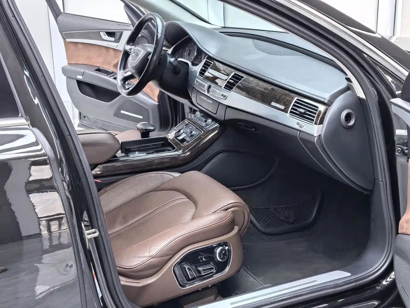 Audi A8 2013 A8L 45 TFSI quattro Luxury фото 4