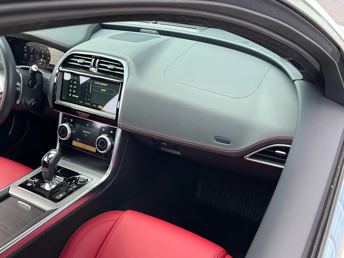 JAGUAR XEL