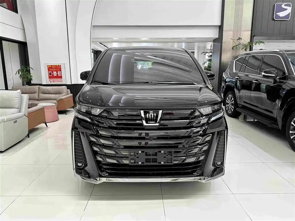 Toyota Vellfire 2026 2025 Crown Hybrid 2.5L Ink Gold Executive Edition