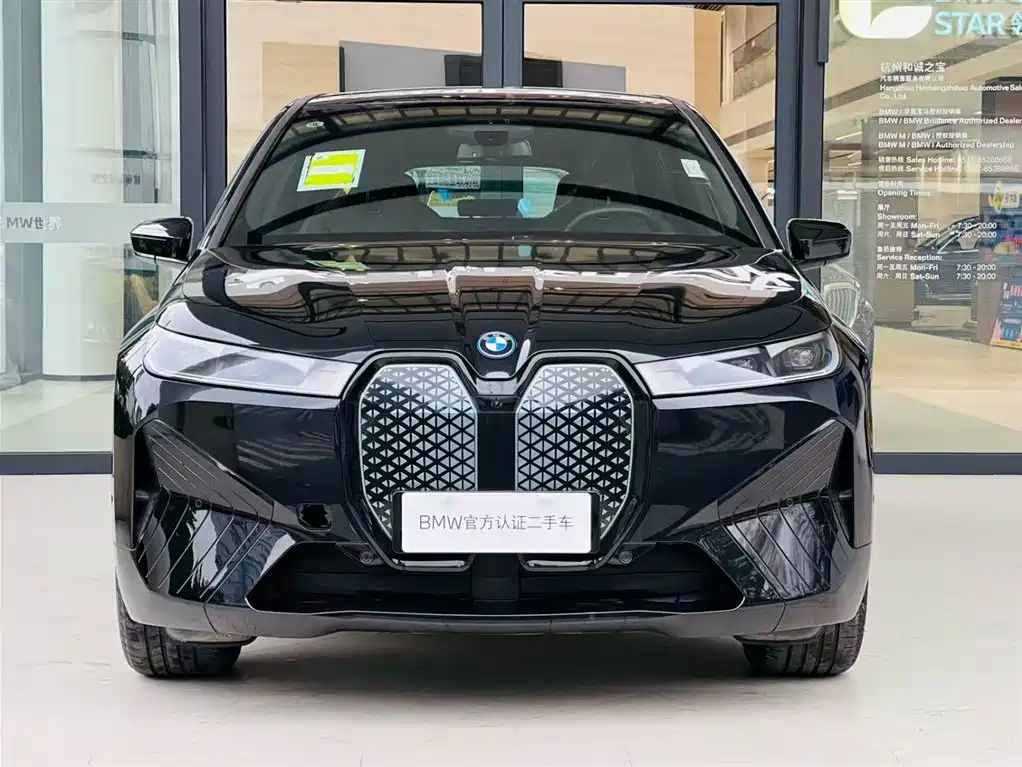 BMW iX 2023 Facelift xDrive40 фото 4