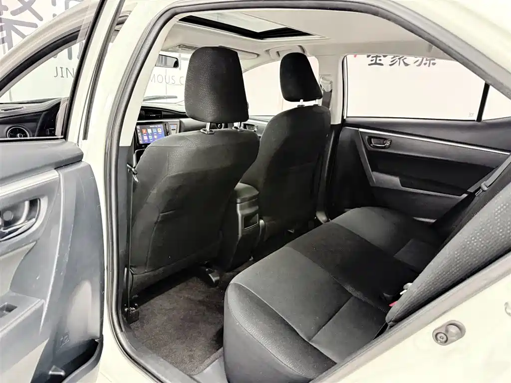 Toyota Corolla 2017 Facelift 1.2T S-CVT GL-i фото 10