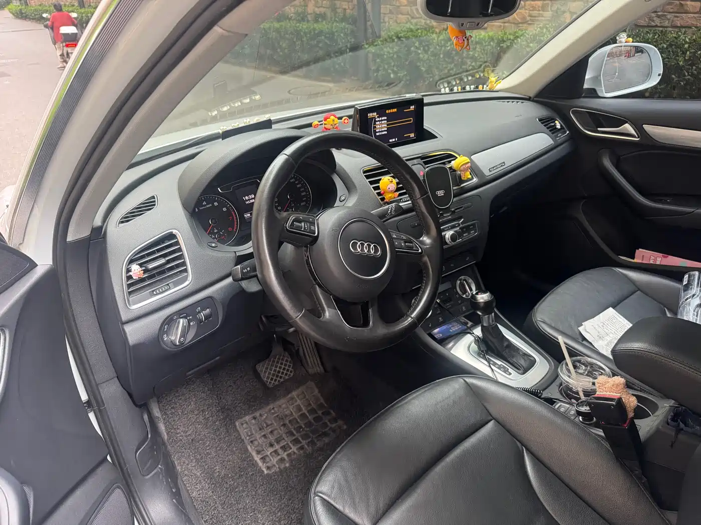 Audi Q3 2015 35 TFSI quattro Technology фото 3