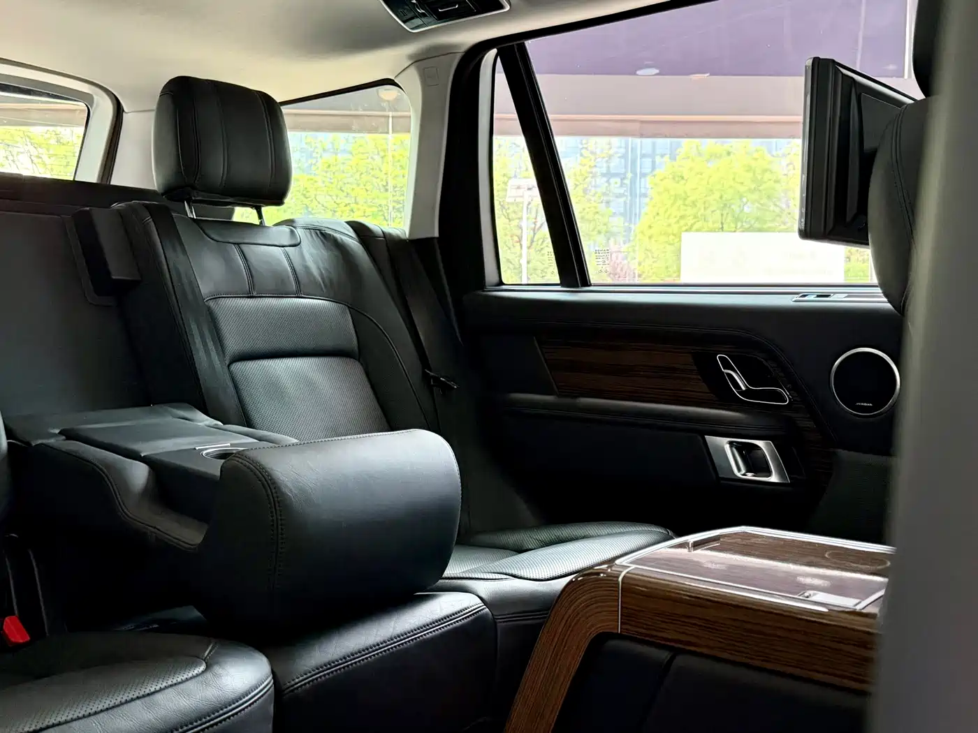Land Rover Range Rover 2019 3.0 SC V6 Heritage Extended Edition фото 30
