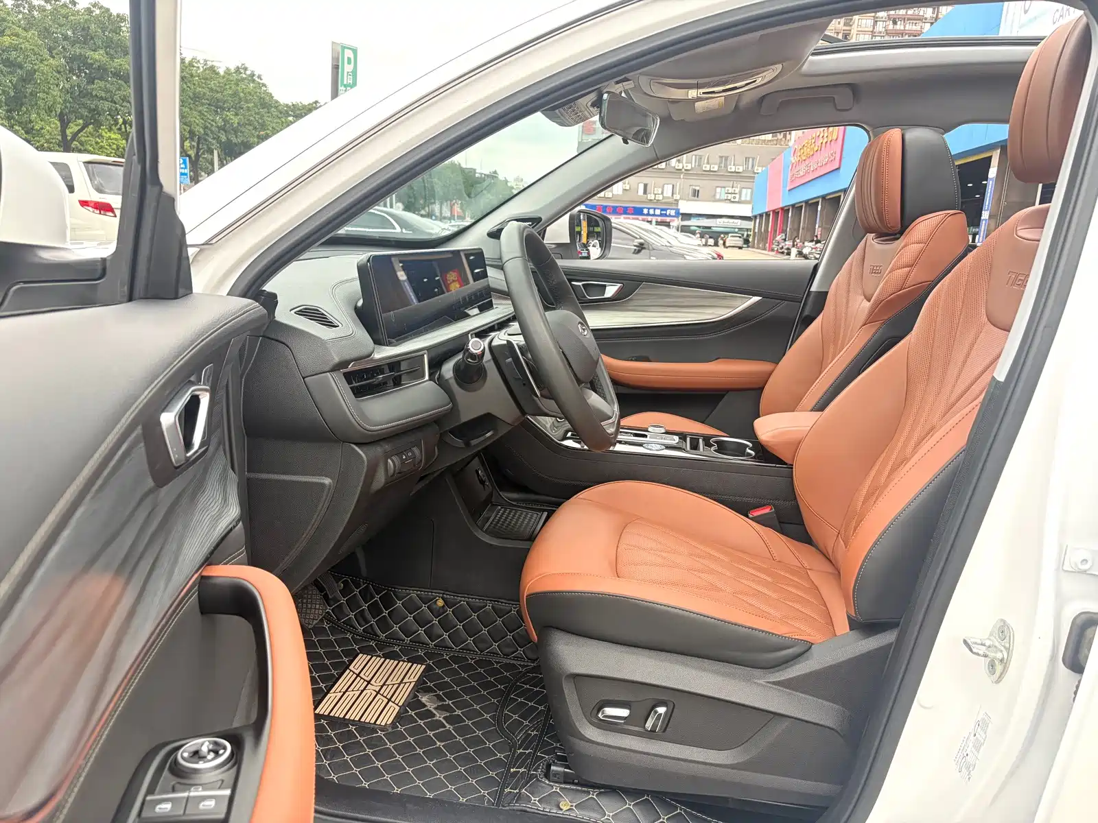 Photo 15 - Chery Tiggo 8 PLUS