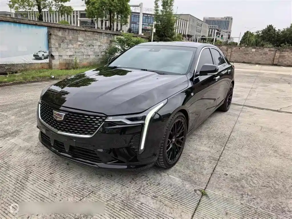 Cadillac CT4 2022 28T Luxury Model