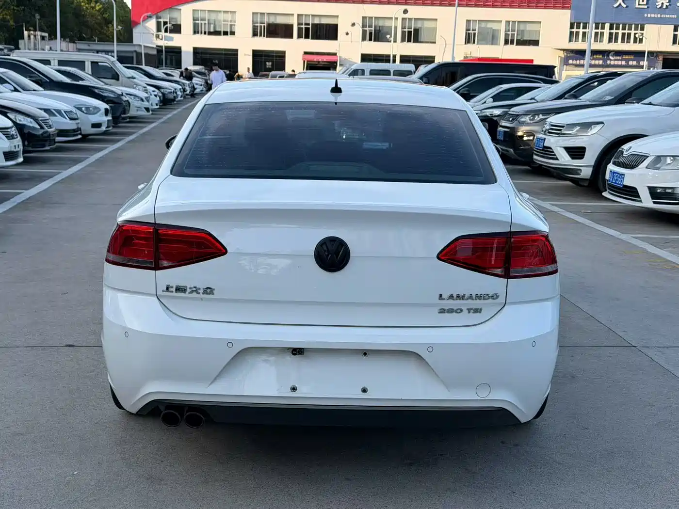 Volkswagen Lamando 2015 280TSI DSG Comfort фото 5
