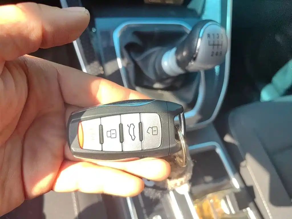 Haval M6 2021 PLUS 1.5T Manual Elite Smart Connect фото 12