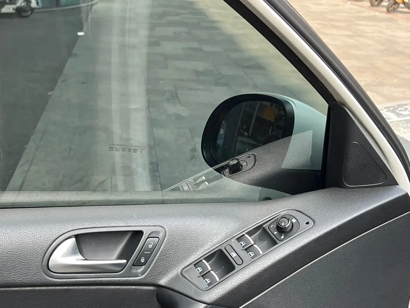 Volkswagen Tiguan 2015 1.8TSI Automatic 2WD Trendline фото 17