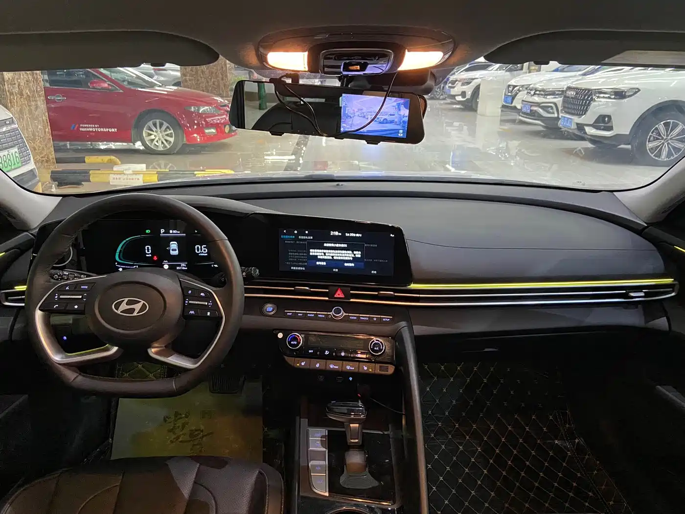 Hyundai Elantra 2023 Model 1.5L CVT LUX Premium Edition фото 9