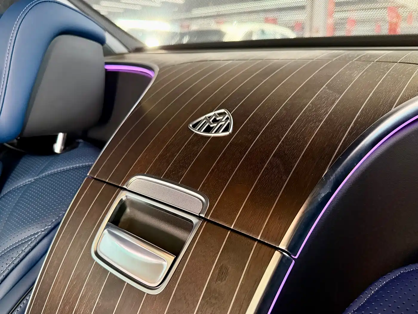 Mercedes-Benz Maybach S-Class 2022 S 680 4MATIC Craftsmanship Limited Launch Edition фото 37
