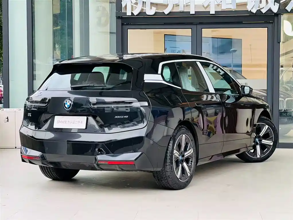 BMW iX 2023 Facelift xDrive40 фото 3