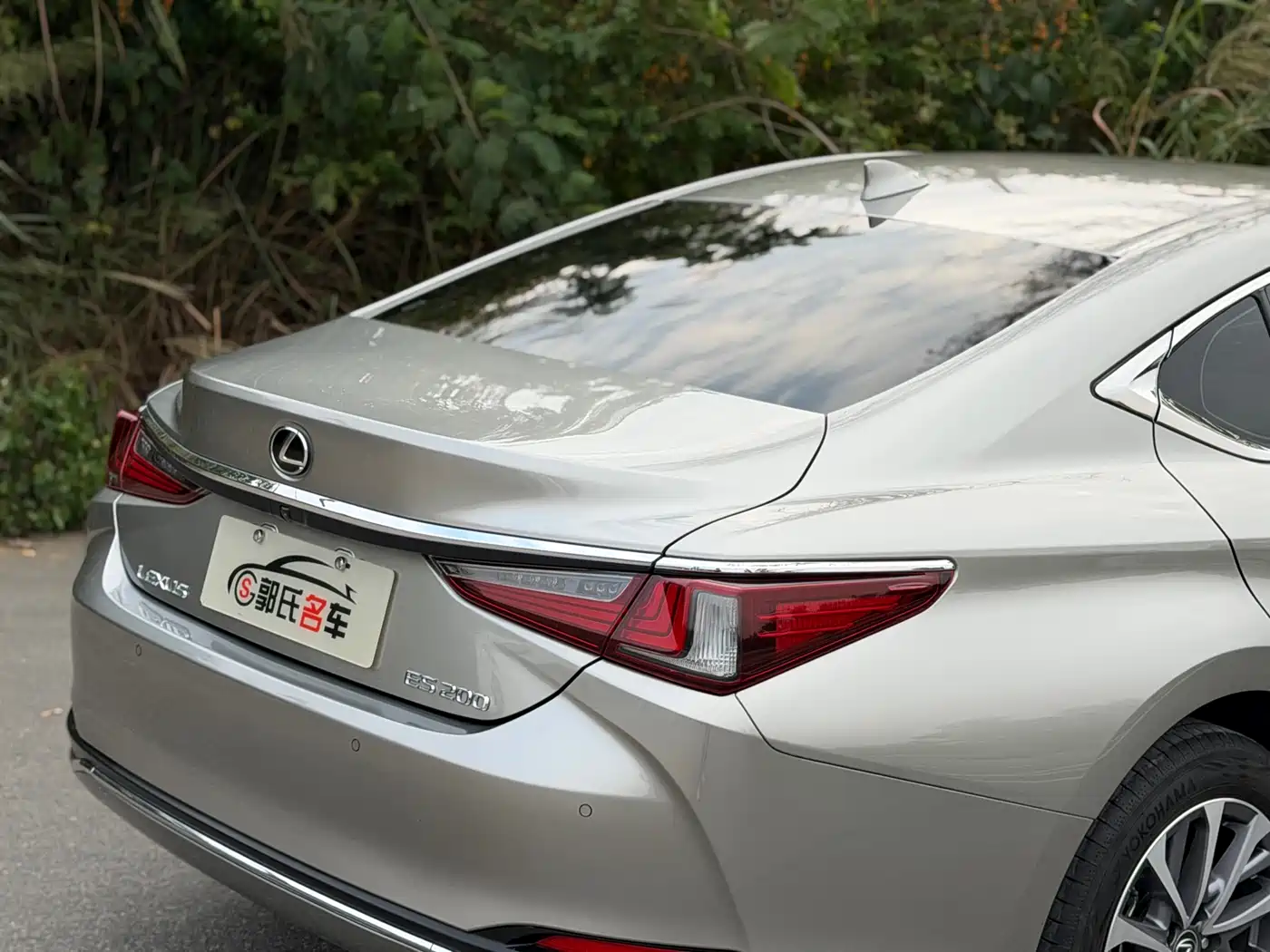 Lexus ES 2021 200 Excellence Edition фото 8