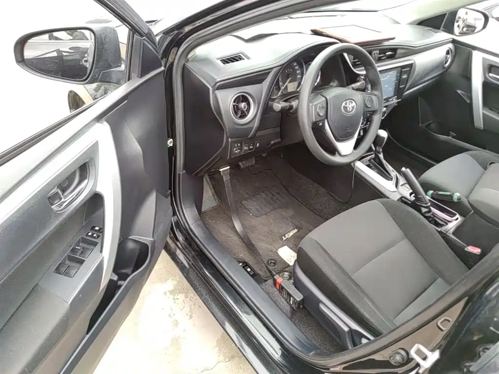 Toyota Levin 2017 Facelift 185T CVT Elite (China V) фото 16