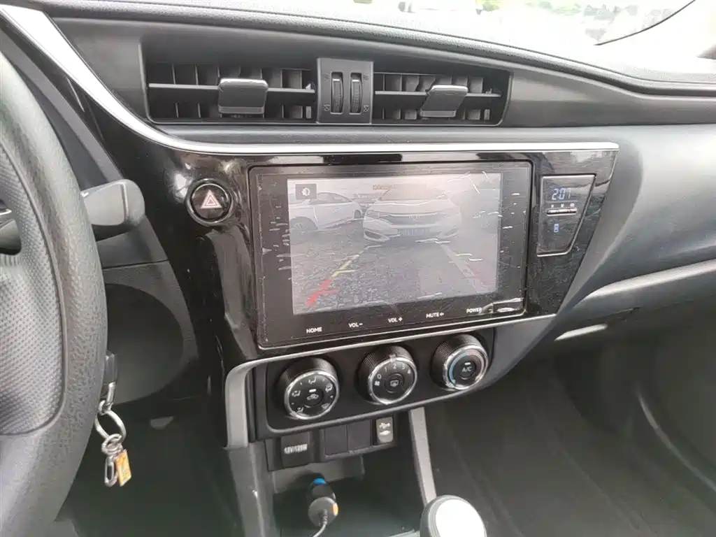 Toyota Levin 2017 Facelift 185T CVT Elite (China V) фото 13