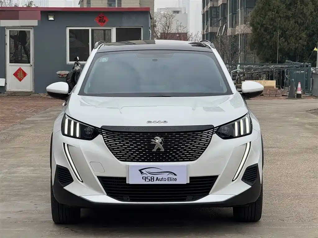 PEUGEOT 2008