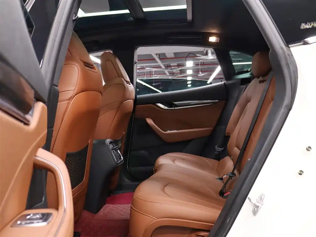 Maserati Levante 2023 3.0T Modena фото 20
