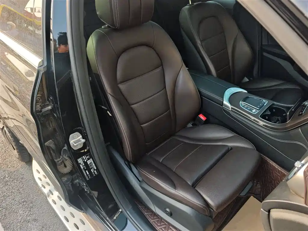 Mercedes-Benz GLC 2021 GLC 260 L 4MATIC Luxury фото 25