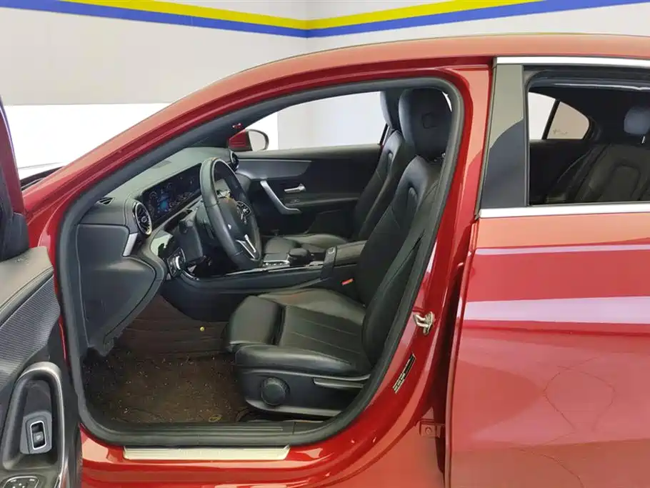 Mercedes-Benz A-Class 2020 Second Facelift A 180 L Sport Sedan фото 9