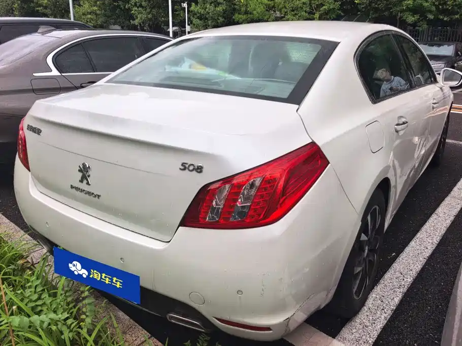 Peugeot 508 2013 2013 2.3L Roland Garros Edition
