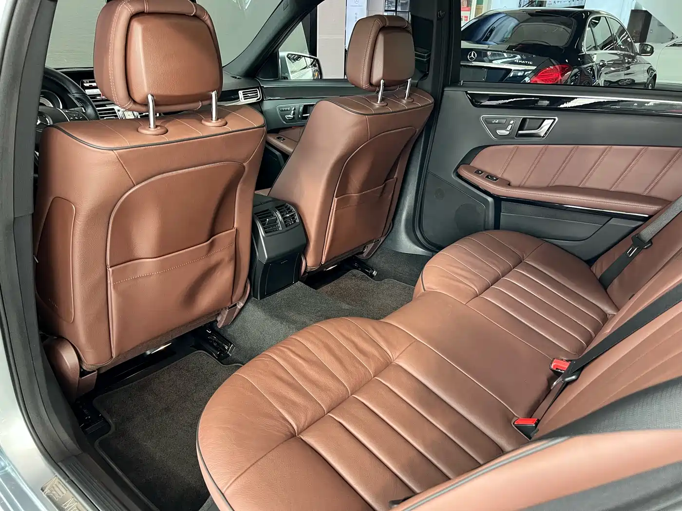Mercedes-Benz E-Class 2015 E 260 L Sport Luxury фото 19