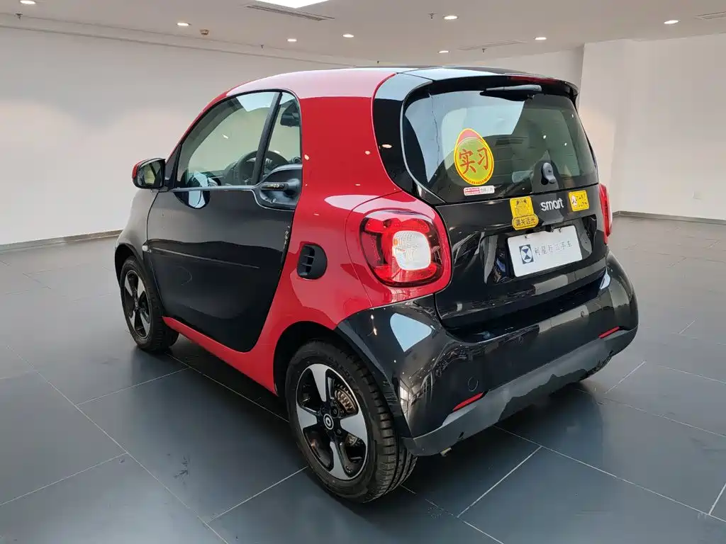 smart fortwo 2018 2018 1.0L 52kW Hardtop Passion Edition China V