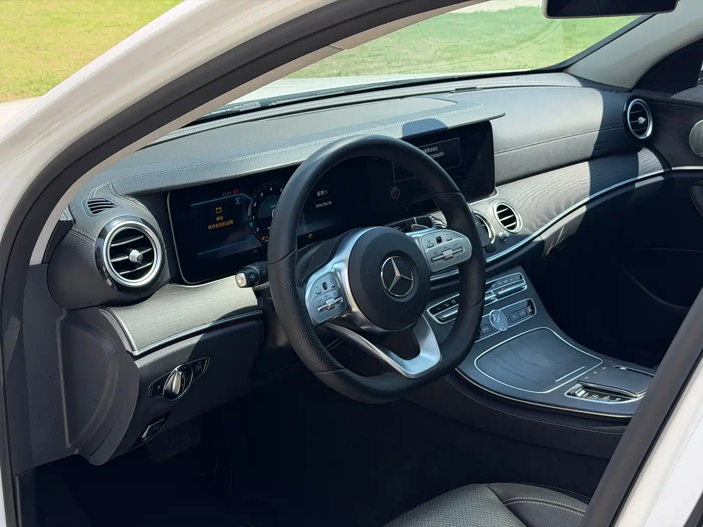 Mercedes-Benz E-Class 2019 E 300 L Sport Luxury фото 10