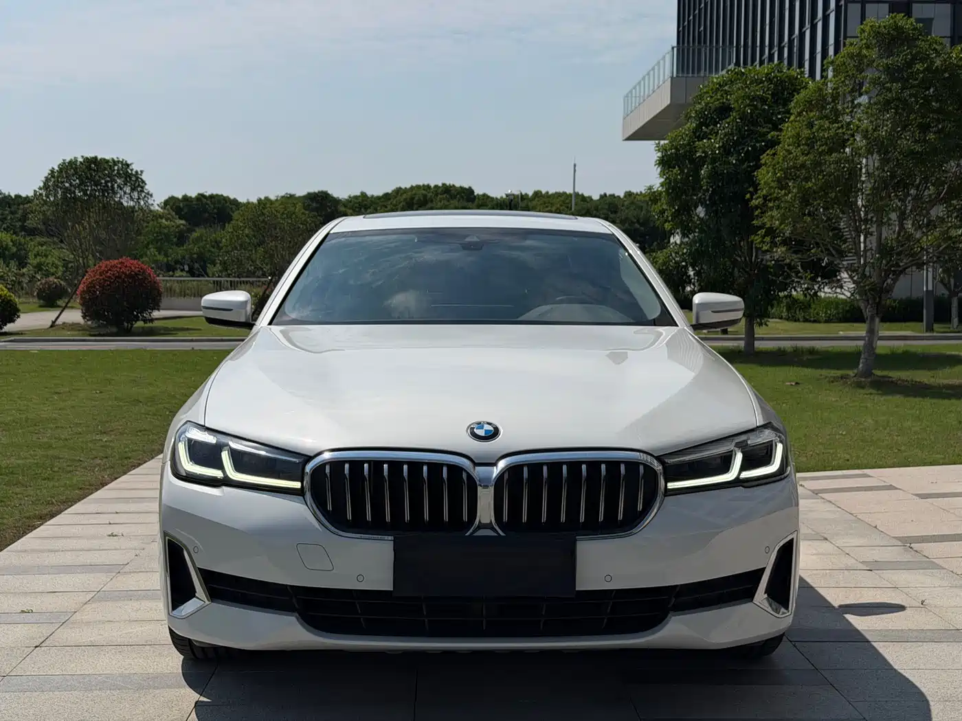 BMW 5 Series 2021 Facelift 525Li Luxury Package фото 2