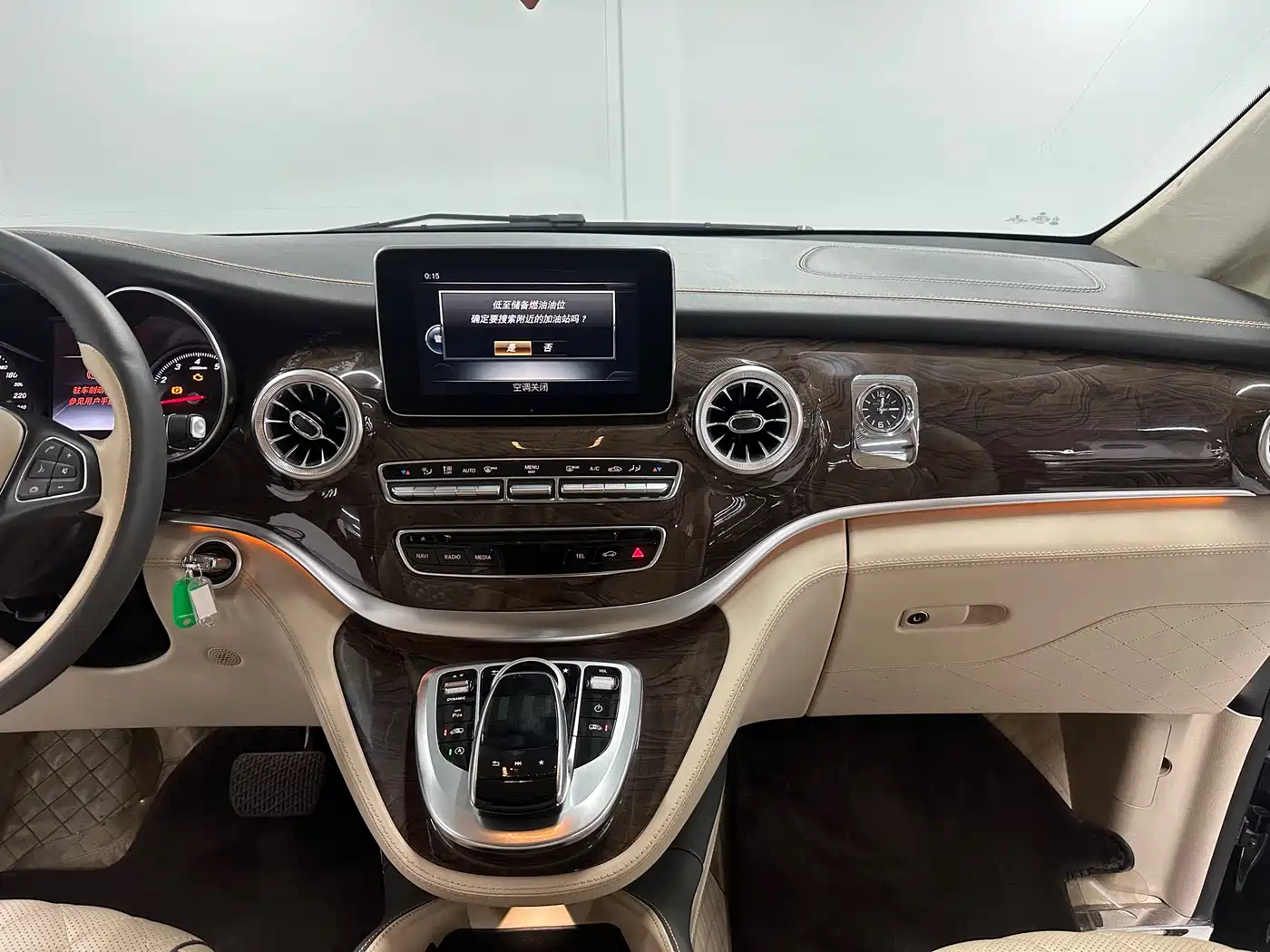 Mercedes-Benz V-Class 2018 V 260 L Premium Long Wheelbase Edition China VI фото 9