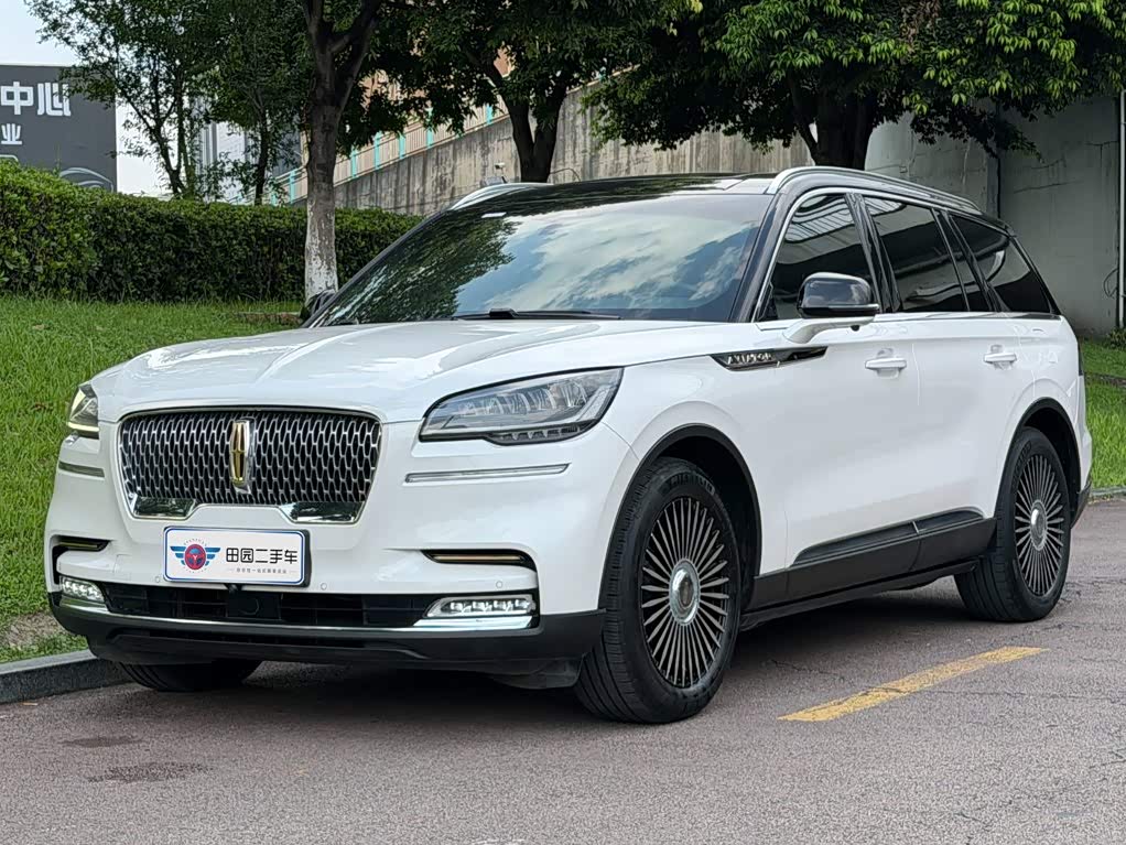 Lincoln Aviator