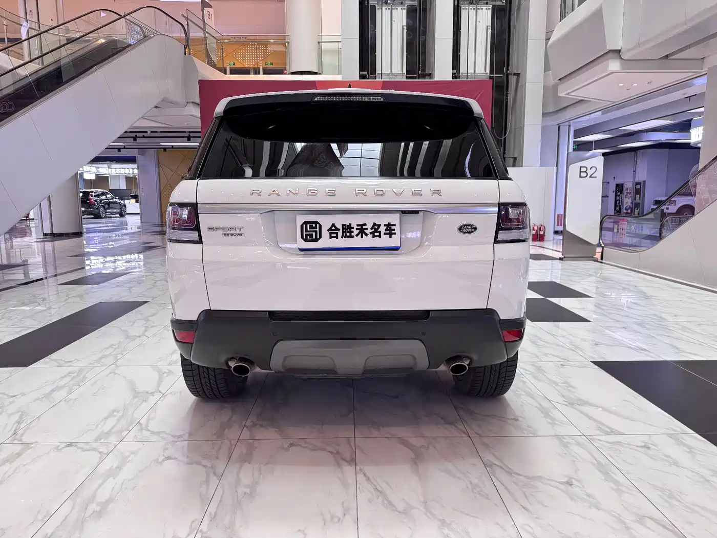 Фото 9 - Land Rover Range Rover Sport