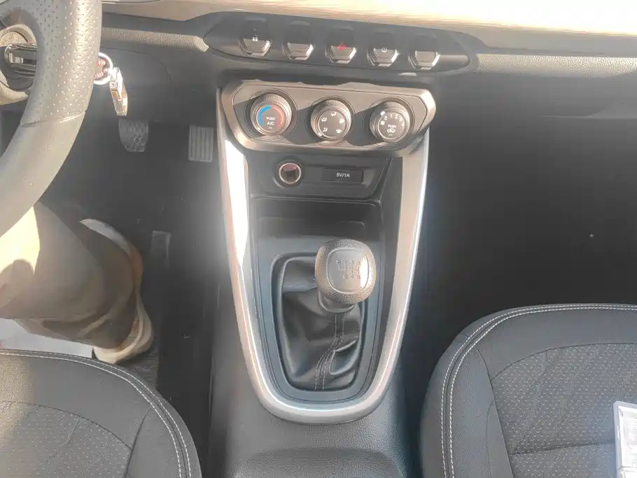 Baojun 510 2020 2019 1.5L Manual Sport Edition 77kW China VI