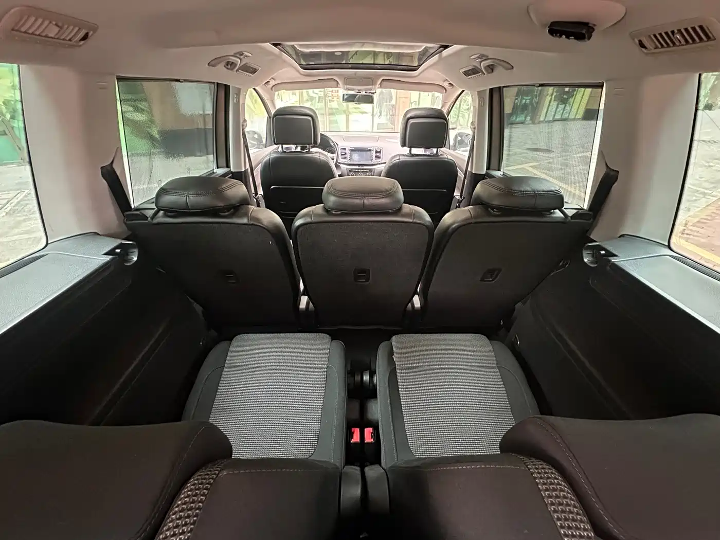 Volkswagen Sharan 2016 2015 1.8TSI Comfort