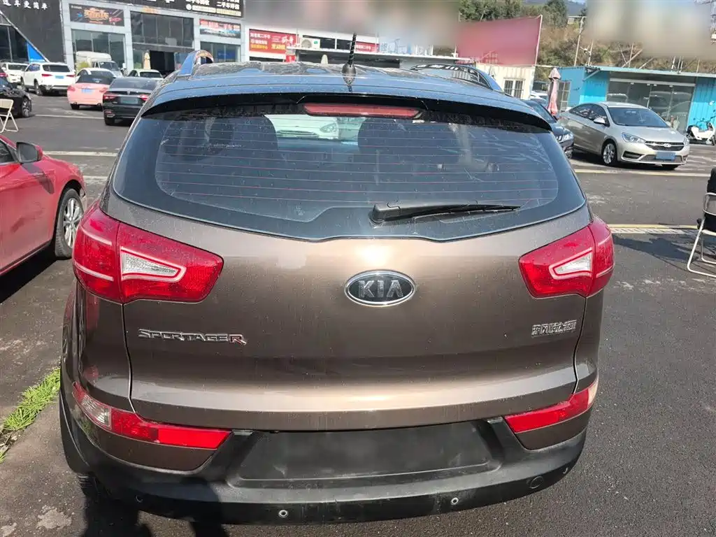 Kia Sportage 2014 2.0L Automatic 2WD GLS фото 6