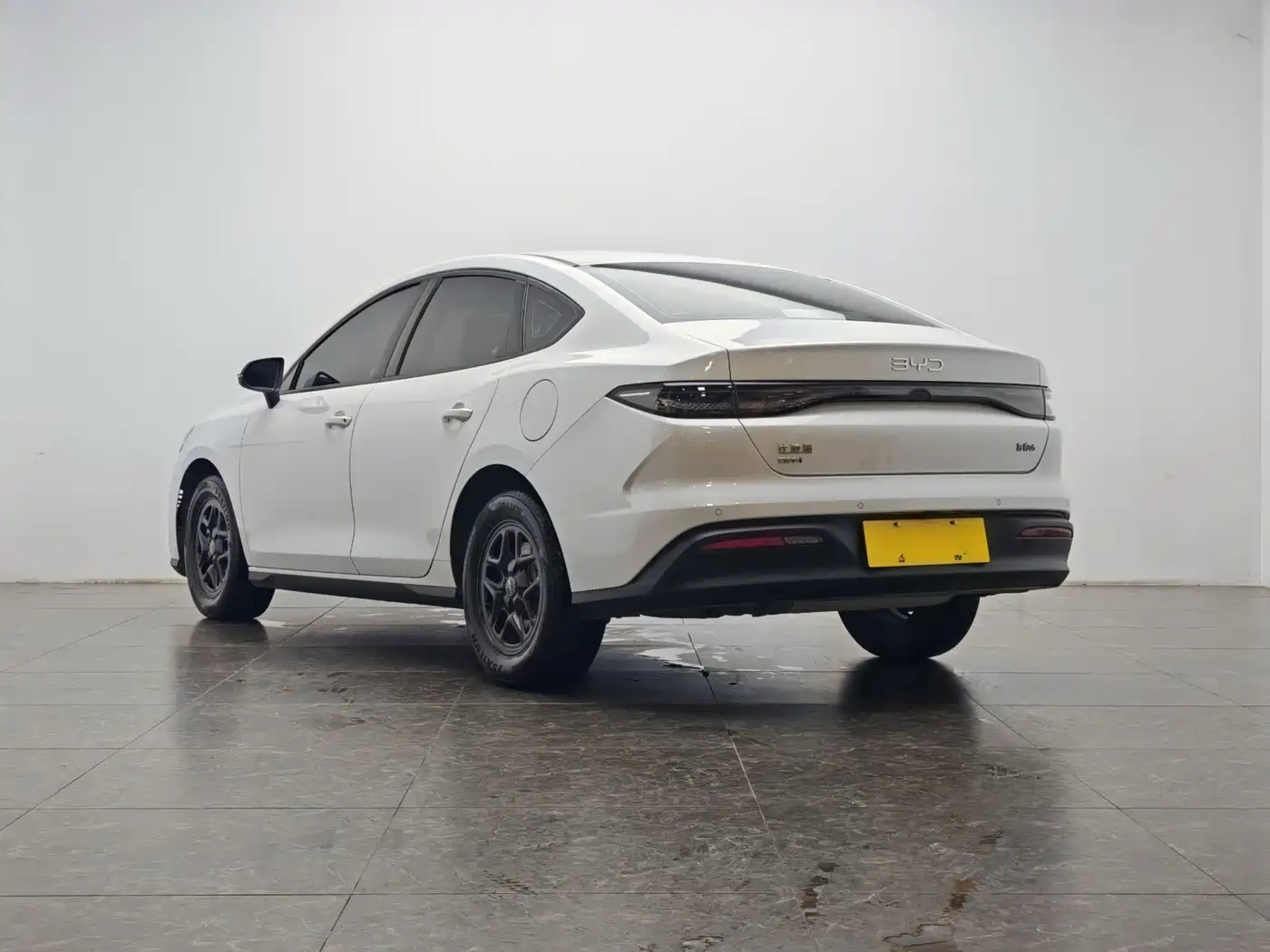 Фото 4 - BYD Seal 05
