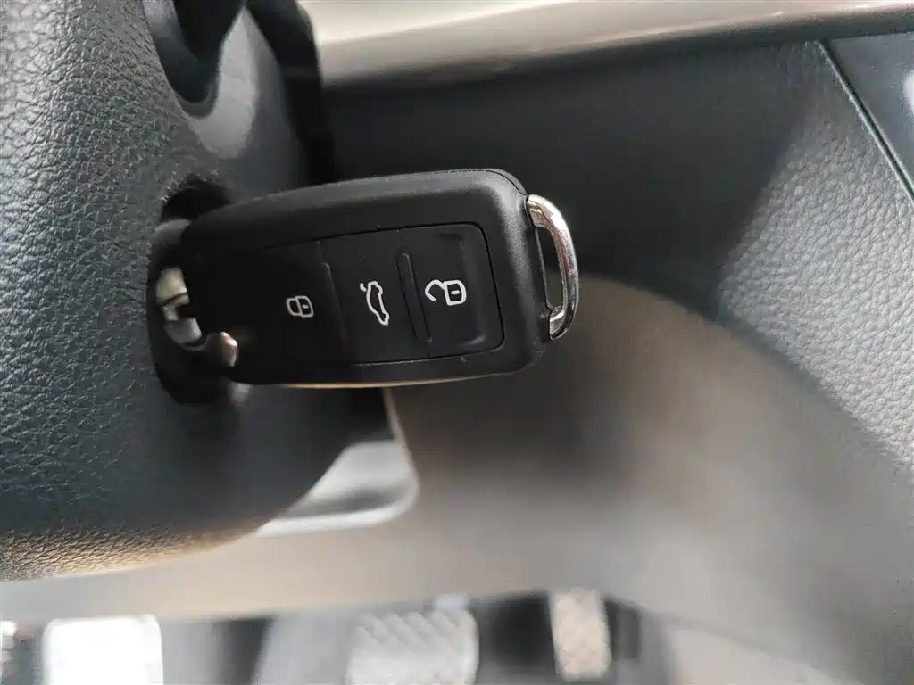 Škoda Kamiq 2018 1.5L Auto Standard Edition China V фото 9