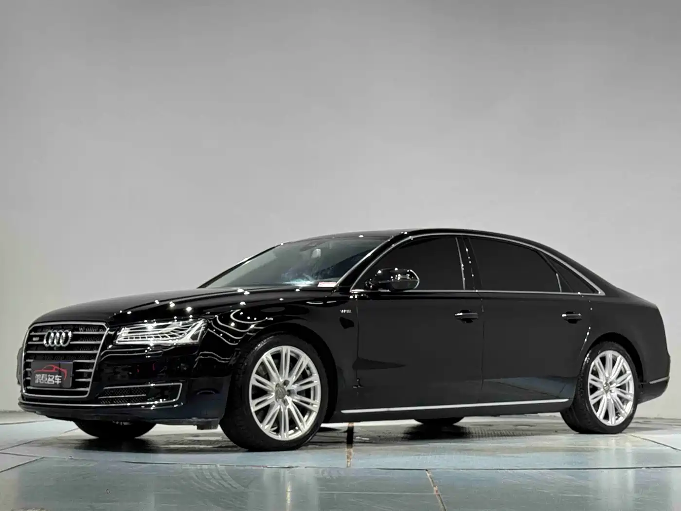 Photo 1 - Audi A8