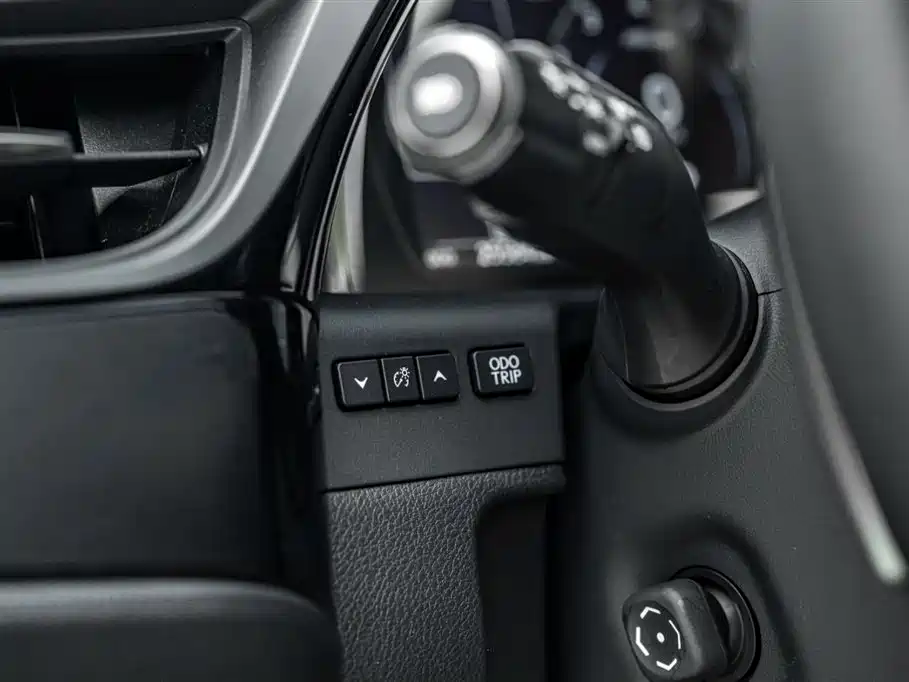 Lexus ES 2022 200 Excellence Edition фото 14