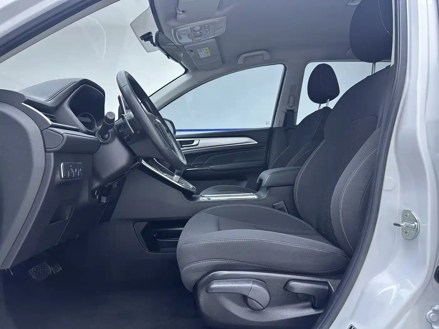 Haval M6 2021 PLUS 1.5T DCT Elite Smart Connect фото 7