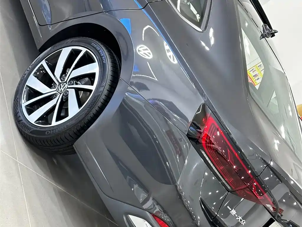 Volkswagen Sagitar 2026 2026 Model 30 Million Special Selection 300TSI DSG Surpass Edition