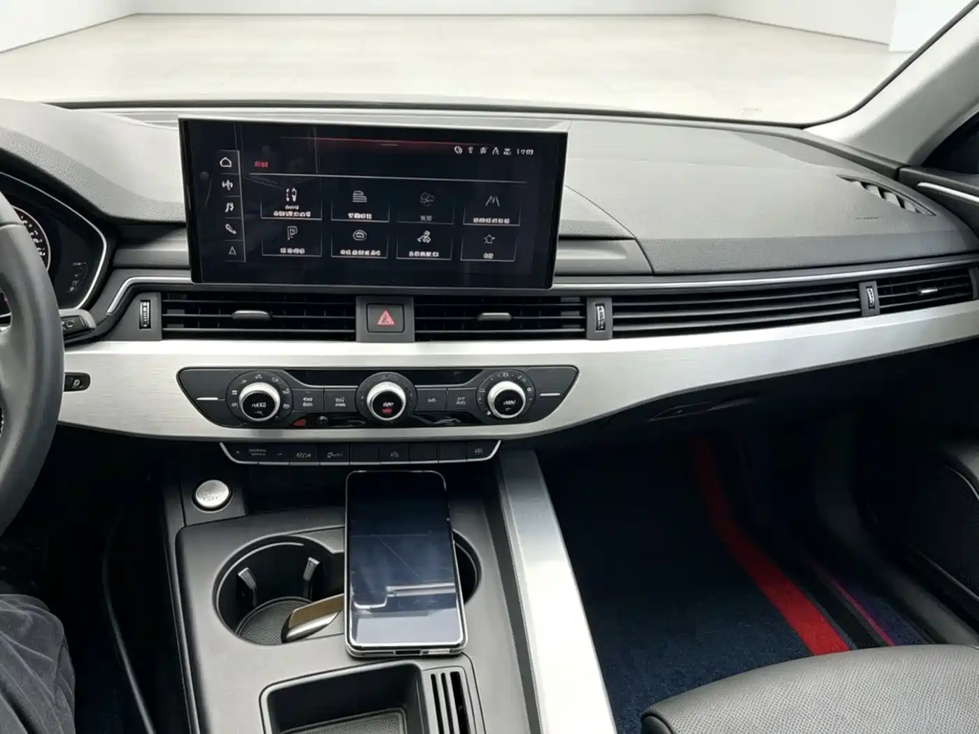Audi A4L 2020 40 TFSI Fashion Dynamic Edition фото 10