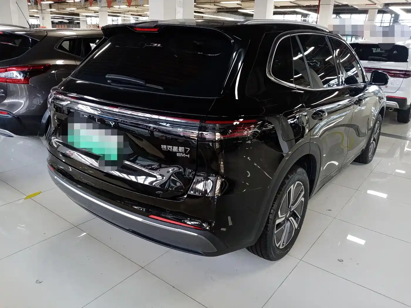 Geely Galaxy Galaxy Starship 7 EM-i 2025 120km Navigation Edition фото 19