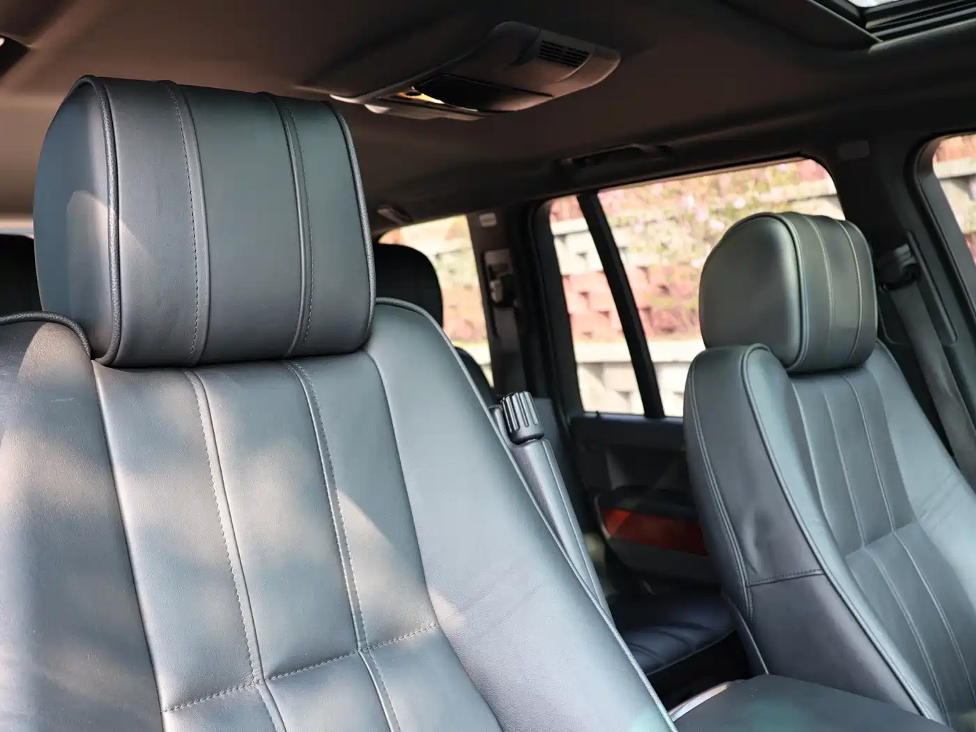 Land Rover Range Rover 2012 5.0 NA V8 фото 4