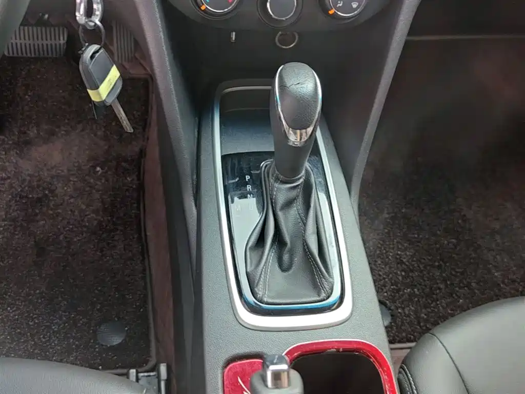 Chevrolet Cavalier 2019 320 Automatic Joy Edition фото 14